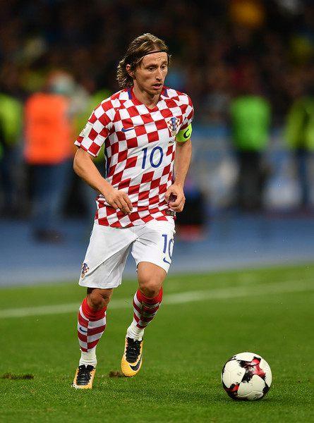 国米阿切尔比第30分钟伤退