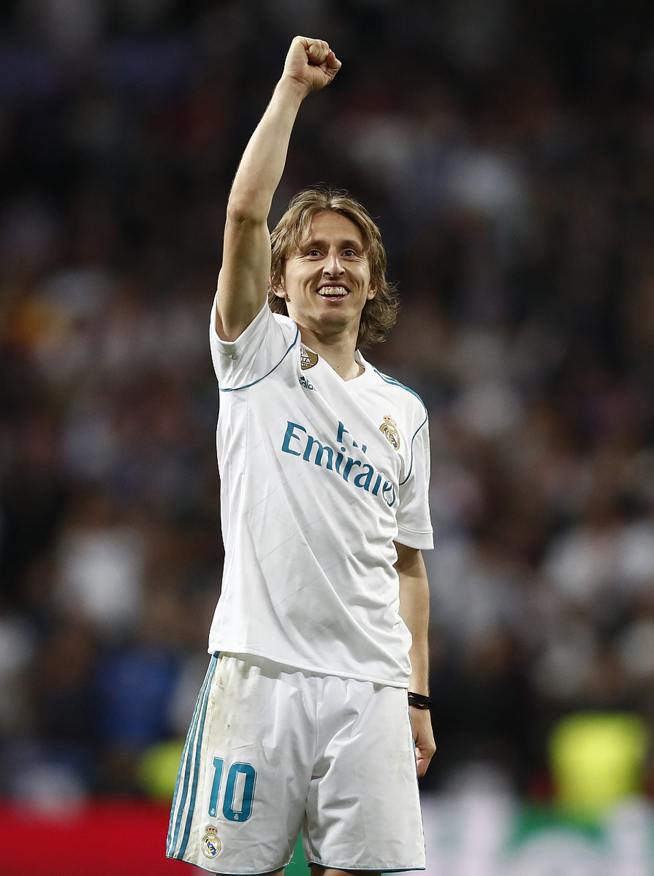 西甲半场：伦布雷拉斯闪击，亚马尔破门，巴萨2-1阿拉维斯